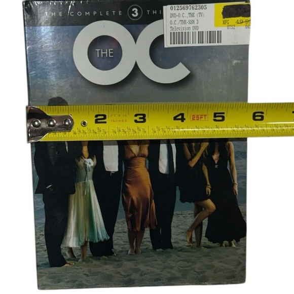 The OC complete third season on DVD, brand new in packaging never opened! - Picture 5 of 7